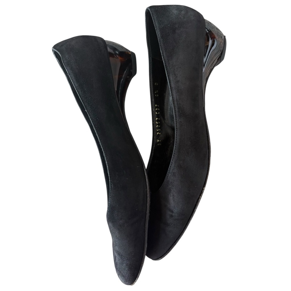 Vintage Salvatore Ferragamo 6.5 W black suede round toe ballet style.